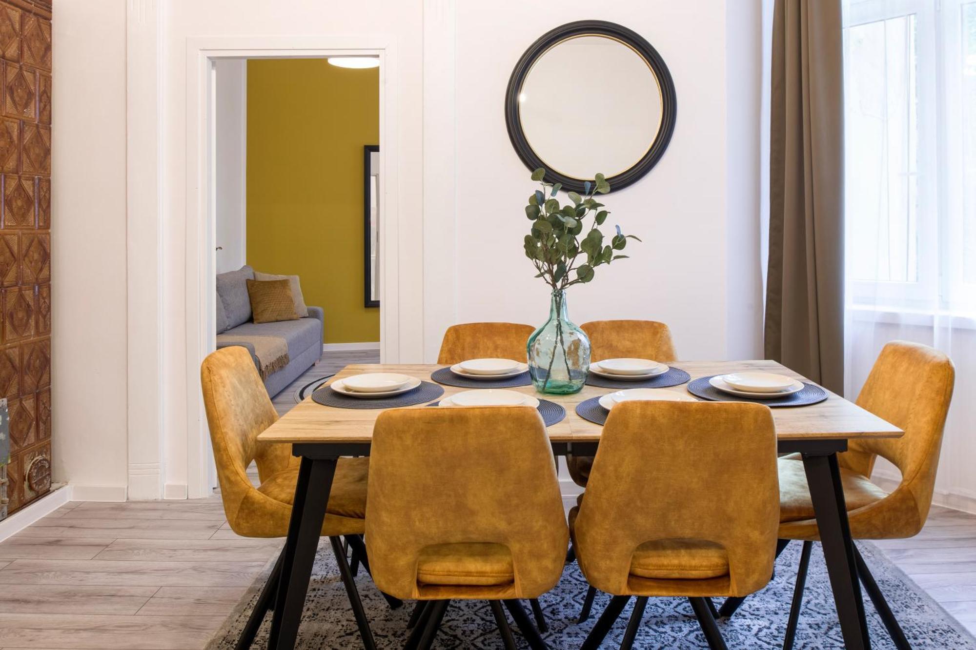 Wawelove Pilsudskiego - 3 Bedroom Apt. With Balcony And Free Parking! Kraków Zewnętrze zdjęcie