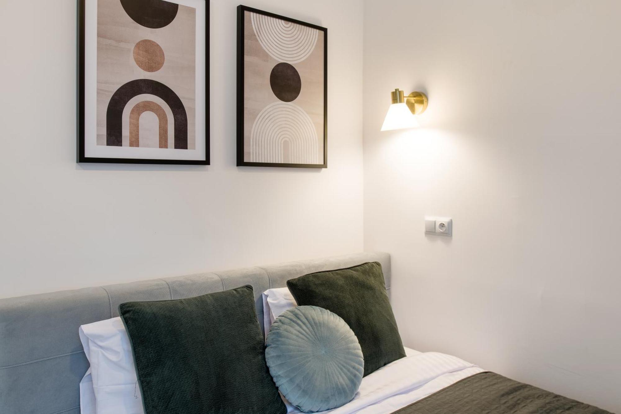 Wawelove Pilsudskiego - 3 Bedroom Apt. With Balcony And Free Parking! Kraków Zewnętrze zdjęcie