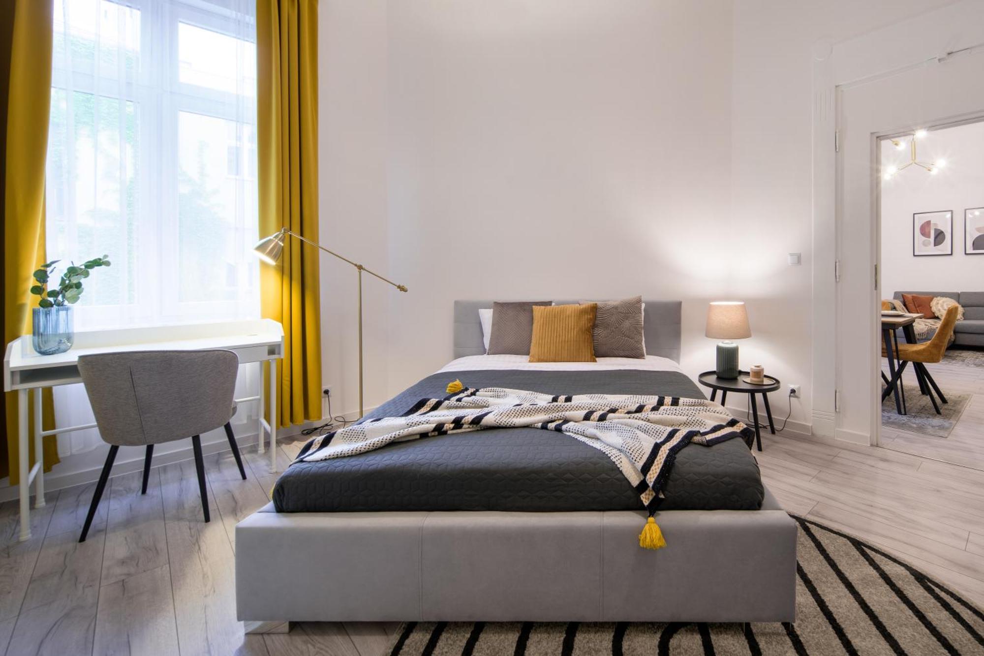 Wawelove Pilsudskiego - 3 Bedroom Apt. With Balcony And Free Parking! Kraków Zewnętrze zdjęcie